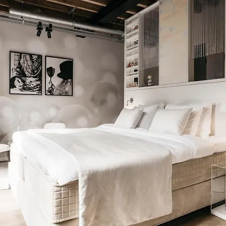 Cousins Boutique Hotel-2